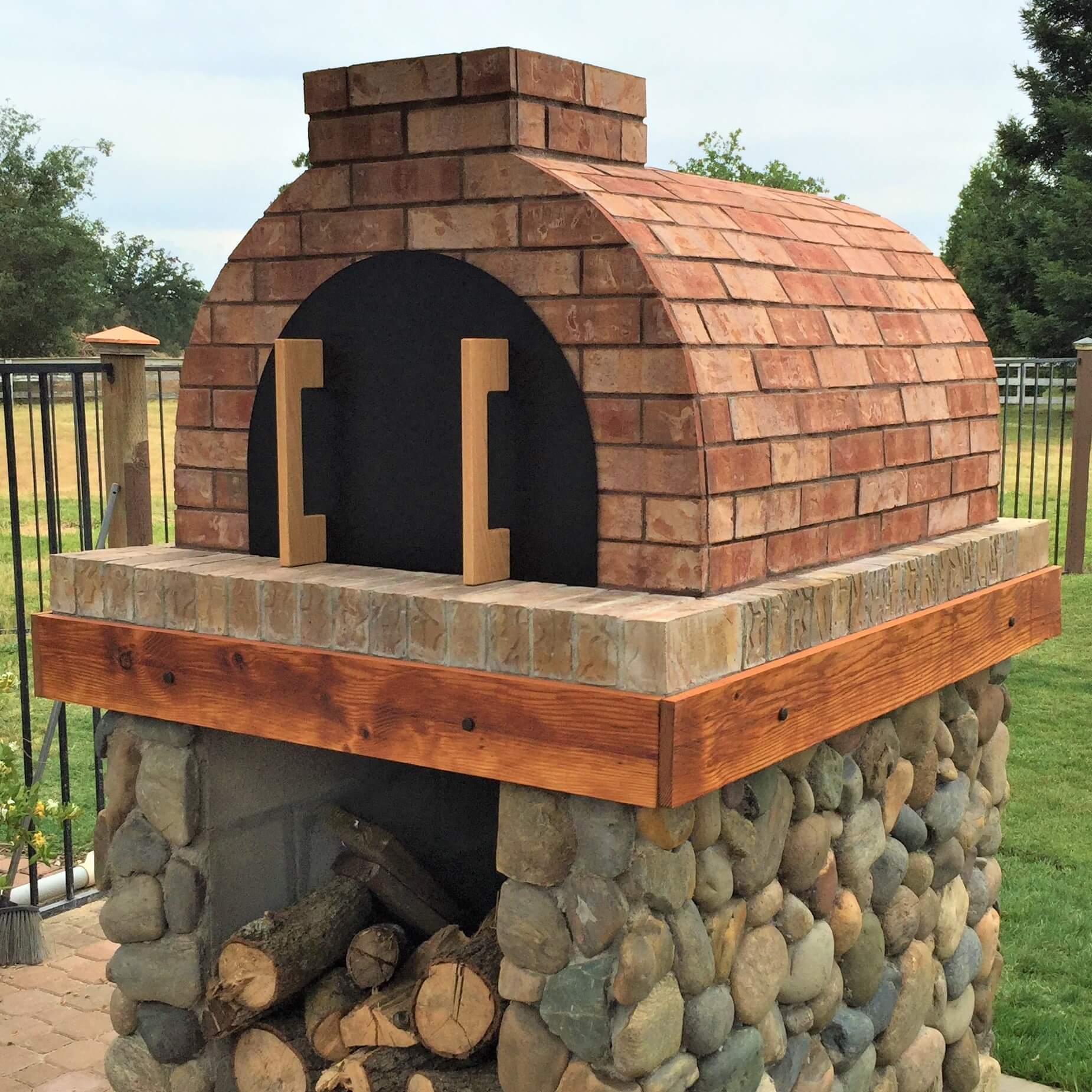 Brickoven – BrickWood Ovens