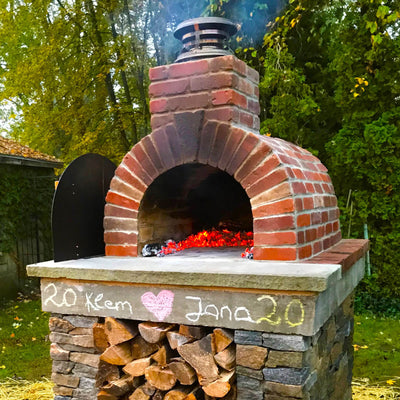 Outdoor Fire Brick Pizza Oven