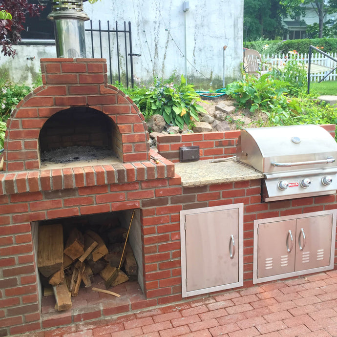Wood Fired Pizza Oven and BBQ