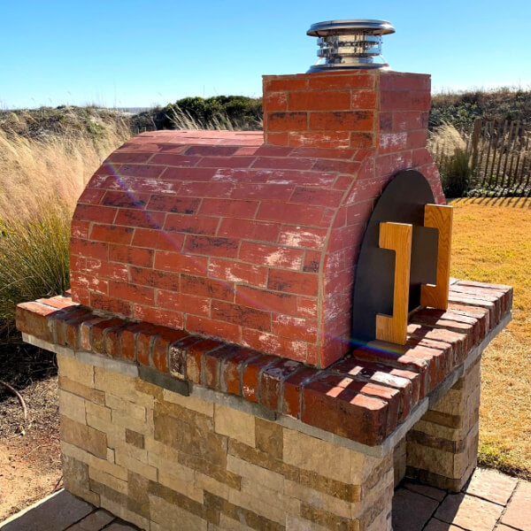 Outdoor Wood Burning Pizza Oven