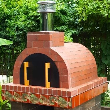 Wood fire pizza oven