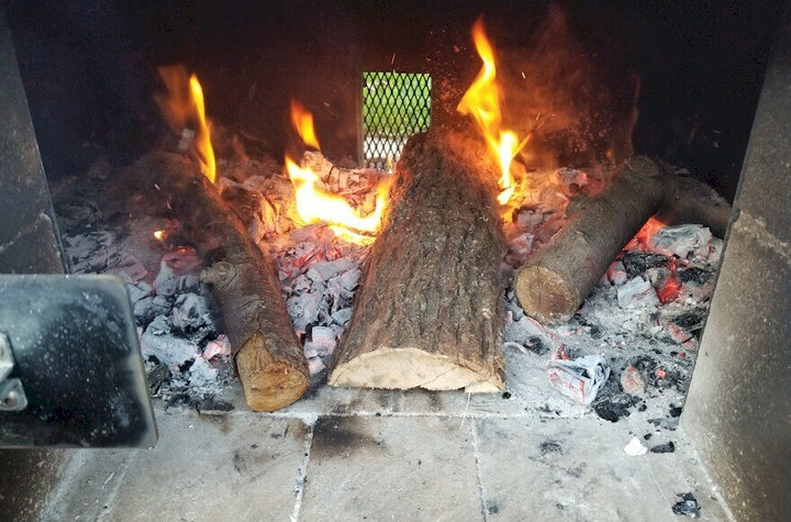 BrickWood Box - Smoking Meat with Hickory and Apple Wood