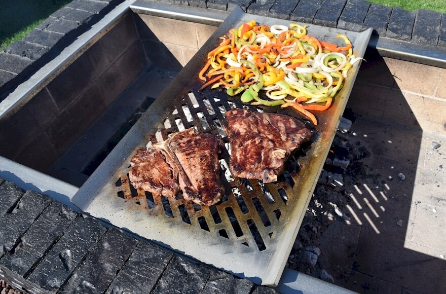 BrickWood Box - Half Griddle / Half Grill