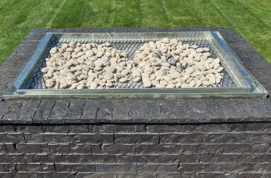 BrickWood Box - 90lb Pig Roaster
